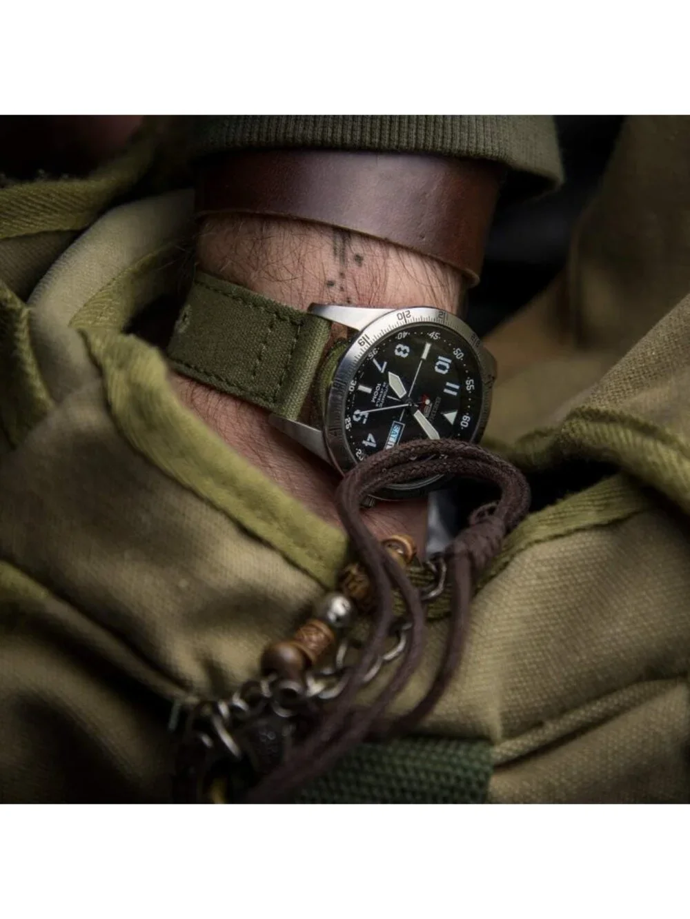 Stylish Canvas Quick Release Watch Straps in Faded Olive - 20mm Adjustable Bands